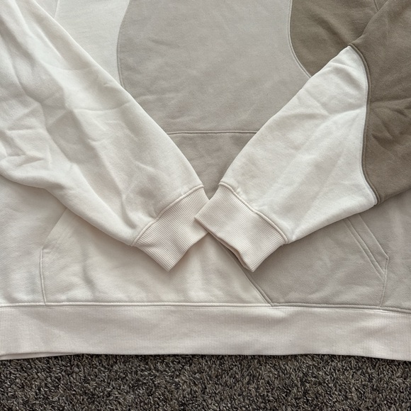 Alo Make Waves Hoodie - Picture 4 of 6